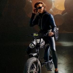 Meet your Posher, Kira